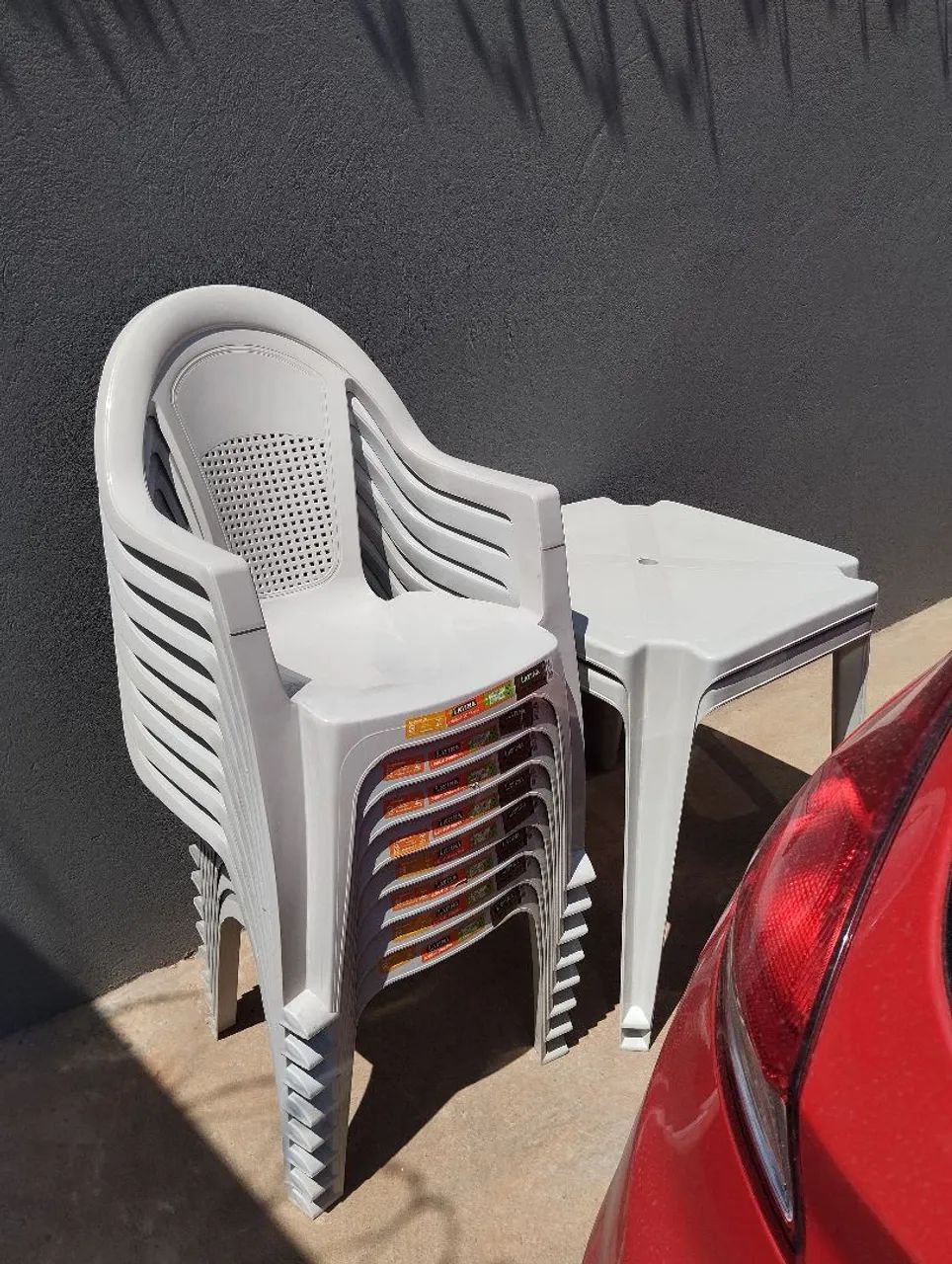 CONJUNTO DE MESAS COM BRAÇOS