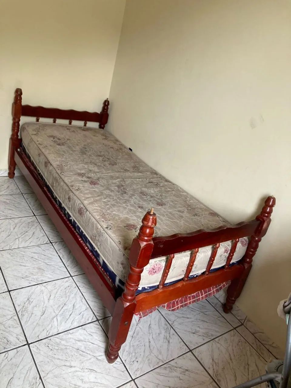 Cama de Solteiro de Madeira  - Foto 2