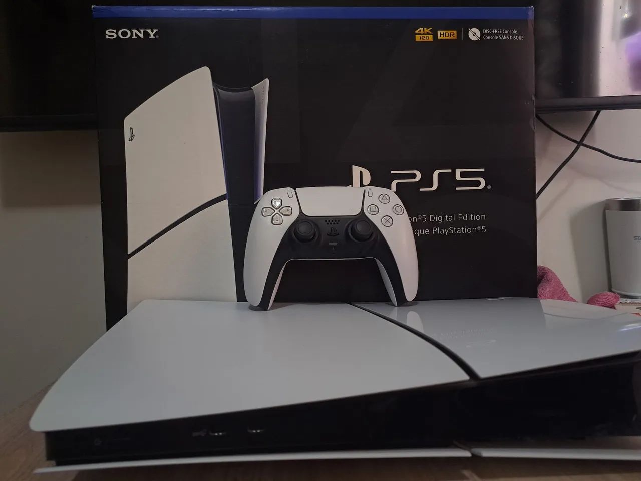 PS5 Slim Digital 1 TB