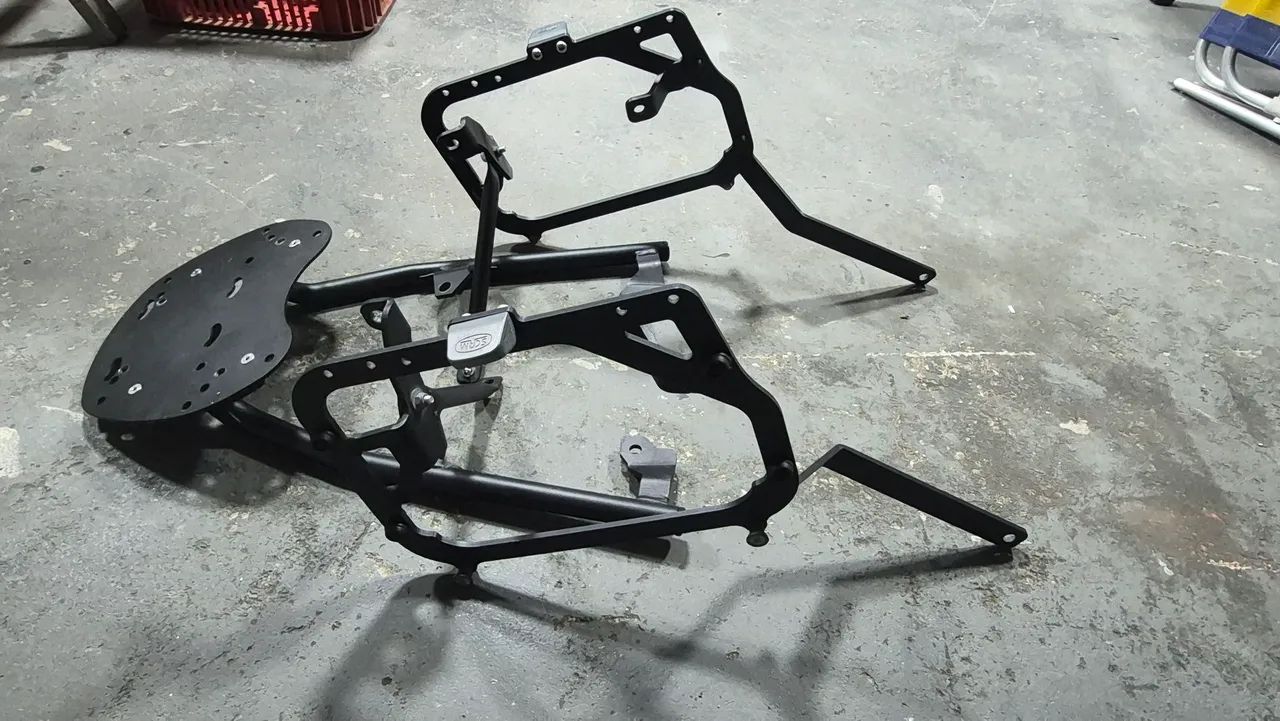 Bagageiro e suporte lateral para baú SCAM - Foto 2