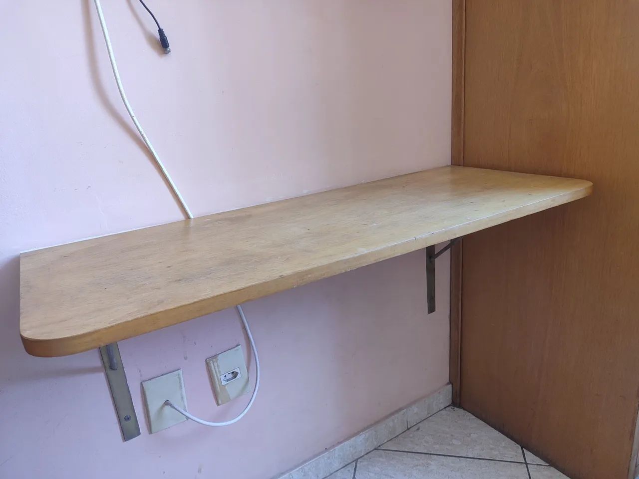 Bancada | Mesa de apoio de madeira maciça 