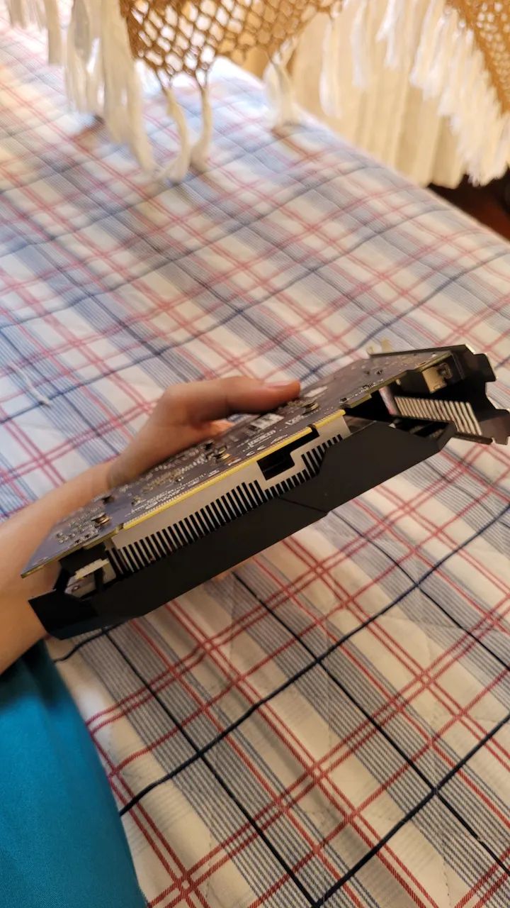 Placa de vídeo Geforce GTX 1650 4gb vram Asus Usada - Foto 3