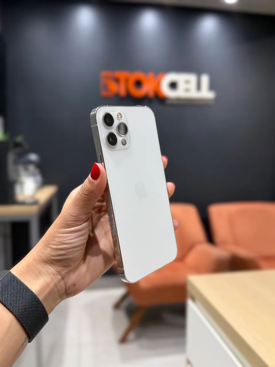 IPhone 12 Pro 128GB Branco Seminovo Garantia de Loja - Celulares e
