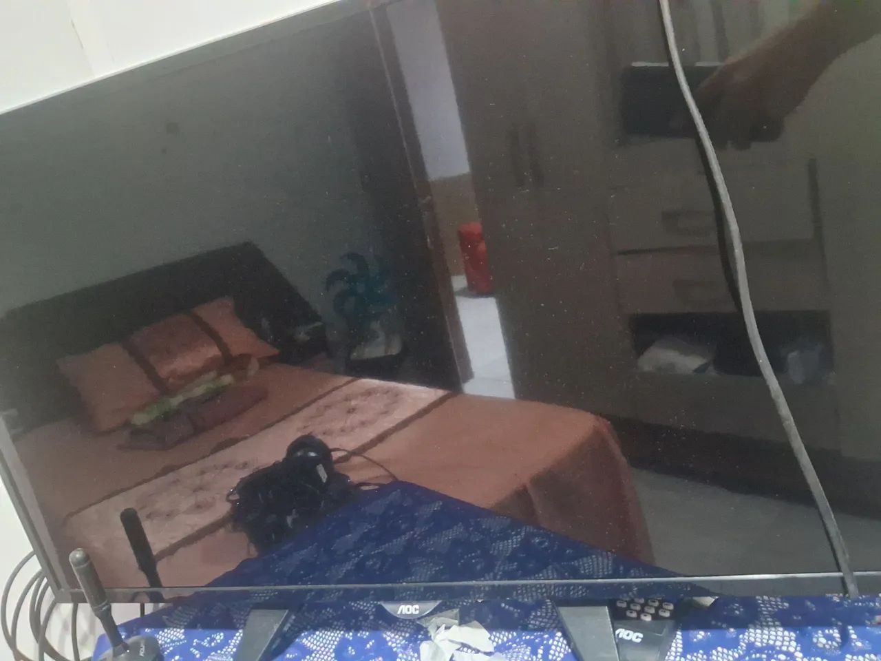 Televisão AOC