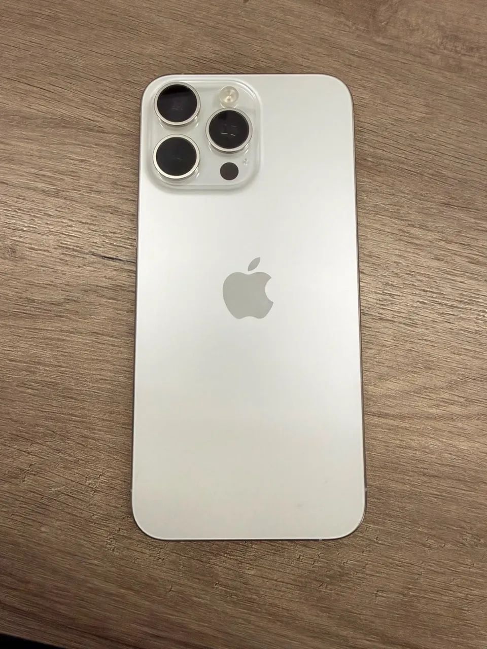  iPhone 15 Pro Max 256 GB - Titânio Branco - Foto 2