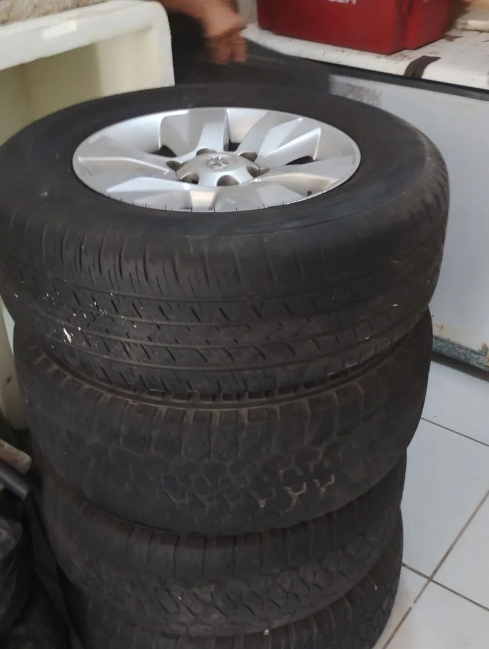 Pneus de Hilux completos - Foto 4