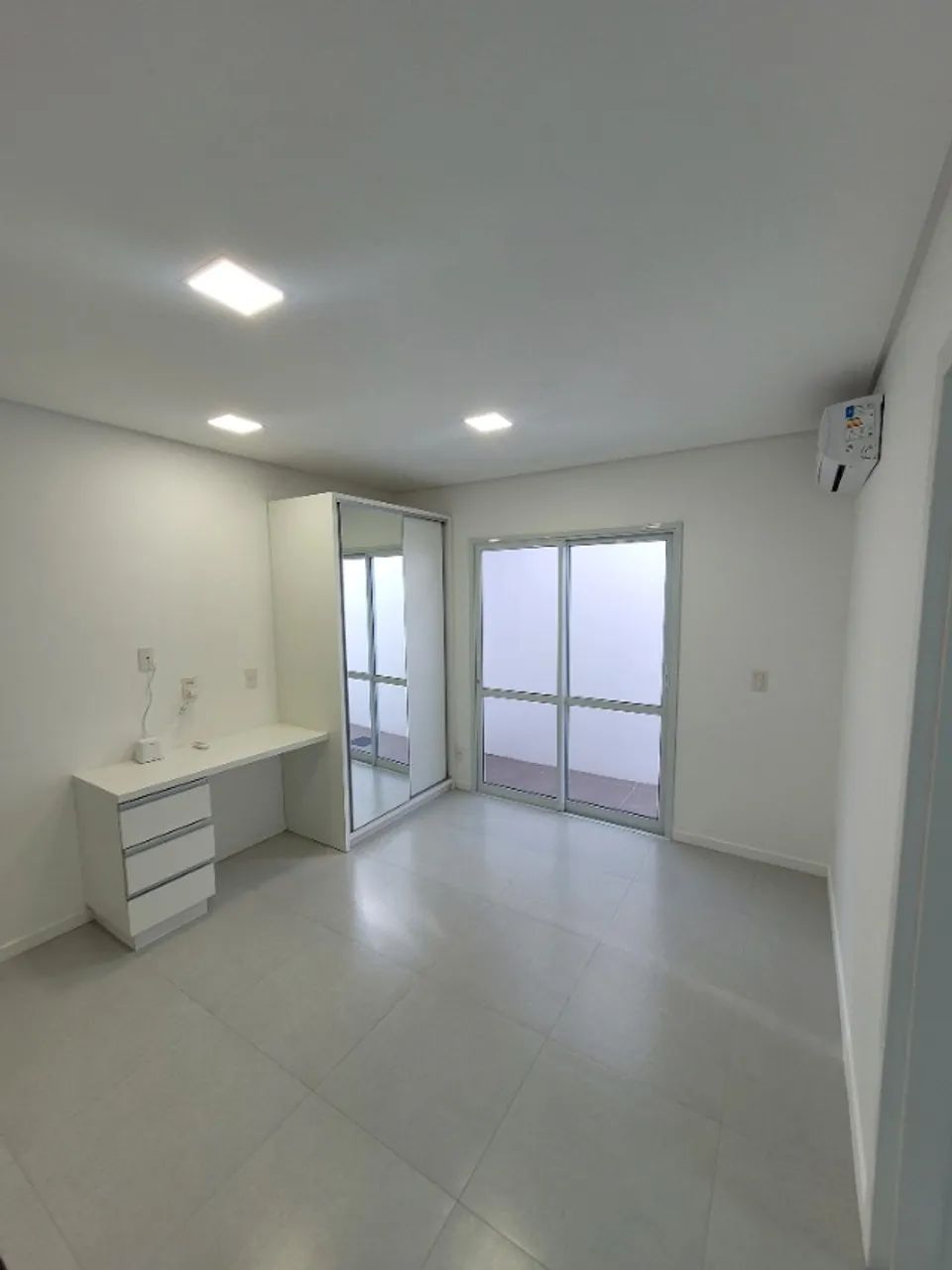 Studio/kitnet (105) em excelente localização em Coqueiros - Foto 2