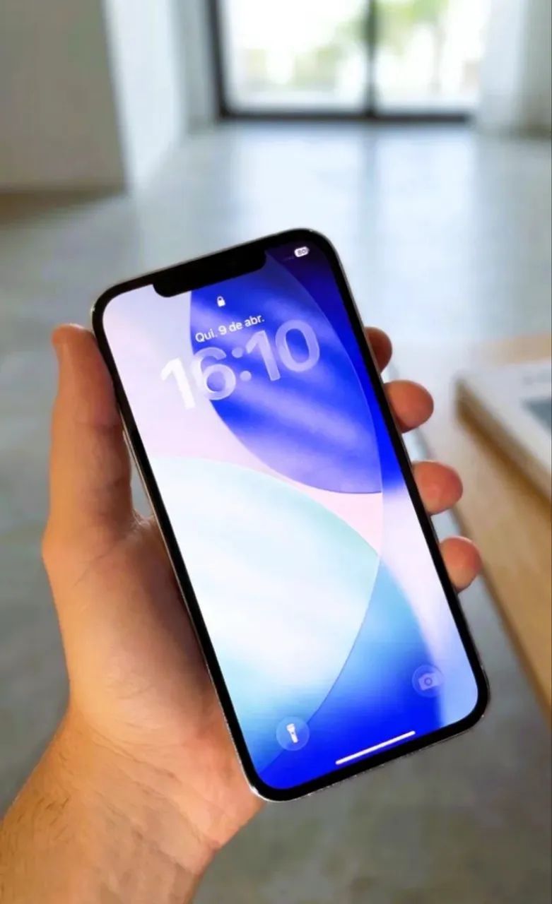 iPhone 12 Pro Max - branco - Celulares e Smartphones - Quitandinha