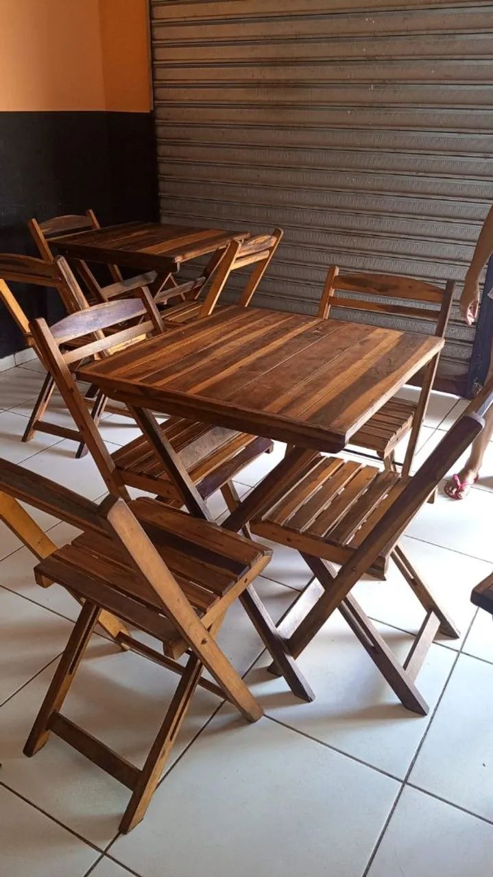 Vendo 6 conjuntos mesa com cadeiras