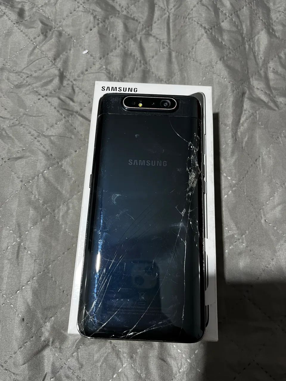 Samsung A80 - Foto 2
