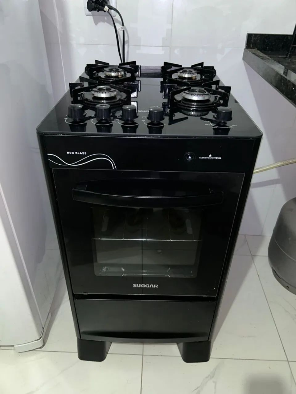 4-Burner Glass Stove