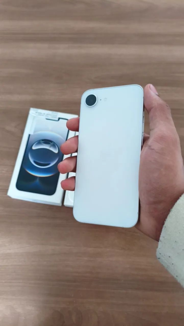 IPHONE 16e 