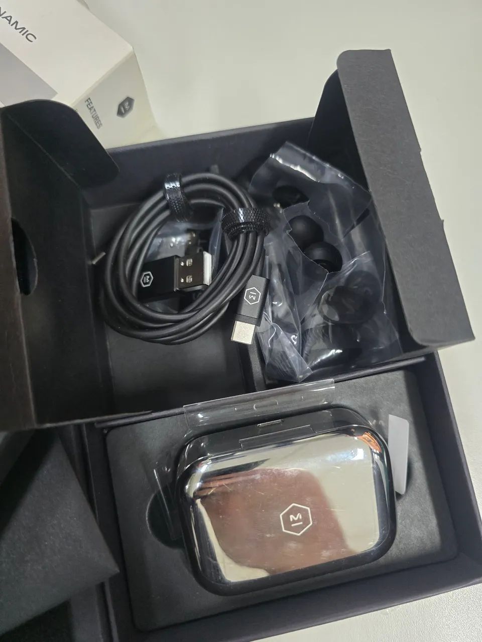 Fone de ouvido bluetooh Master & Dynamic MW07 Plus - Foto 2