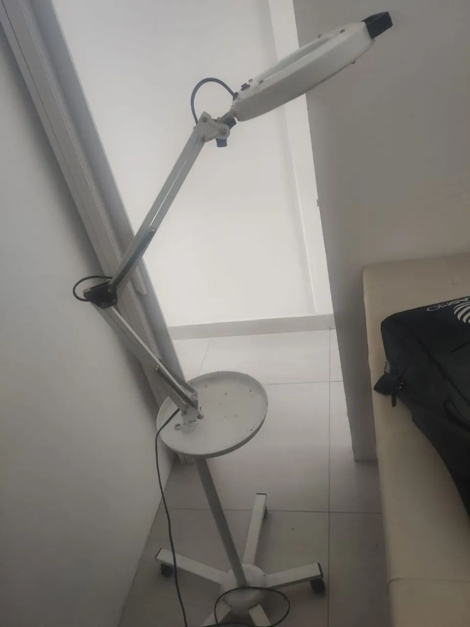 Maca e luminária 