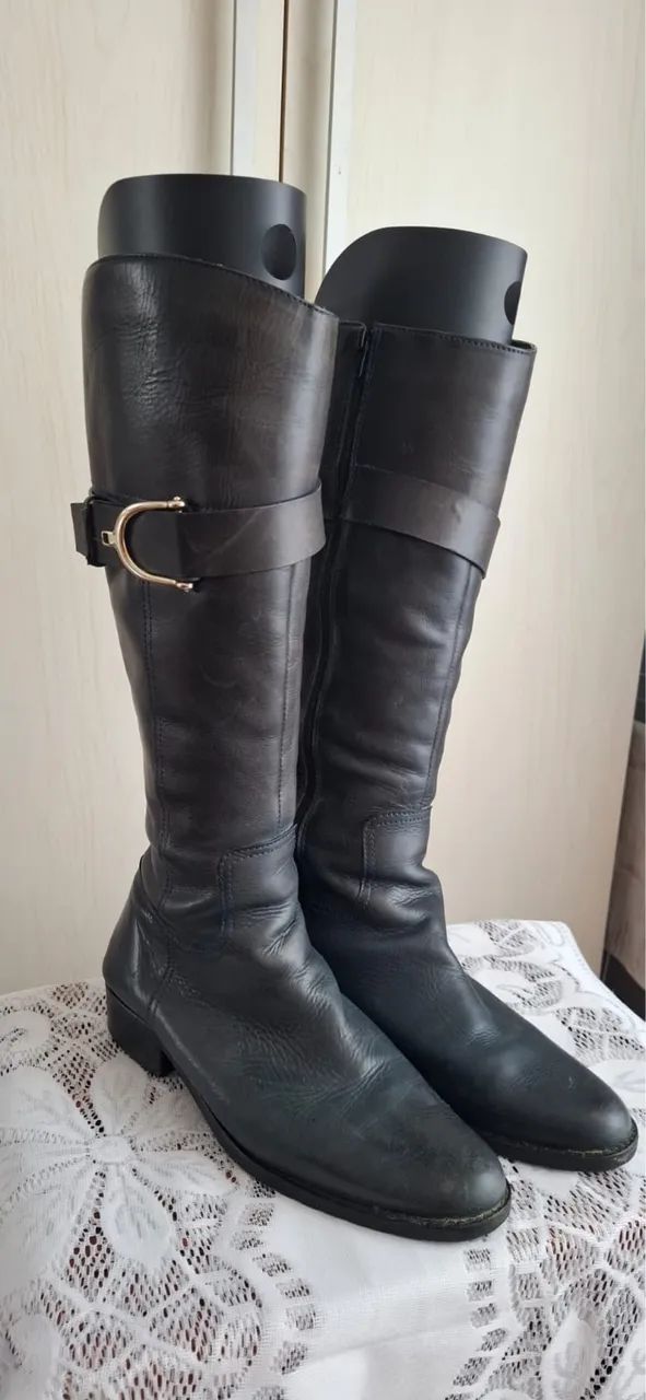 Bota couro preta 