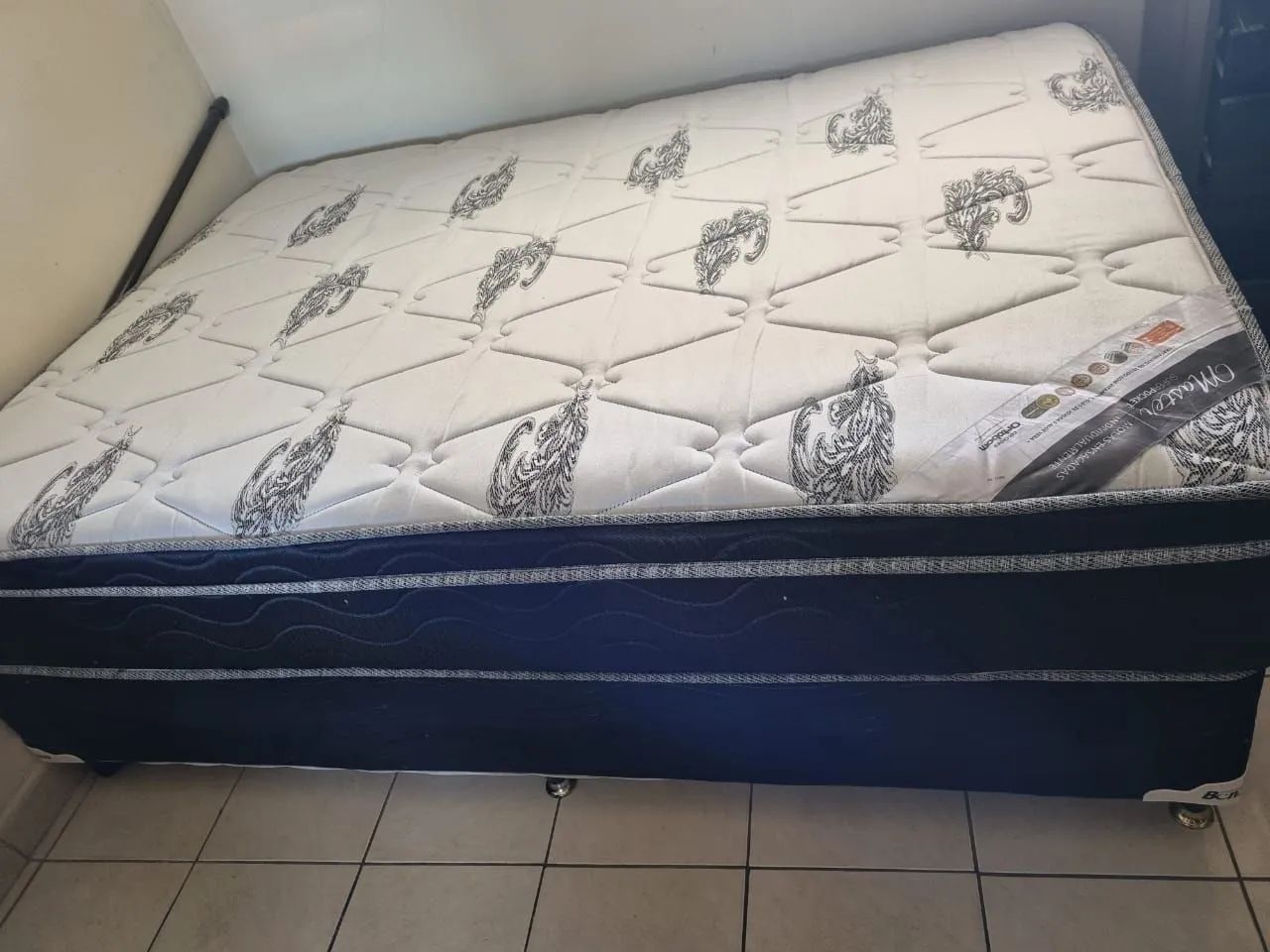 Cama box casal