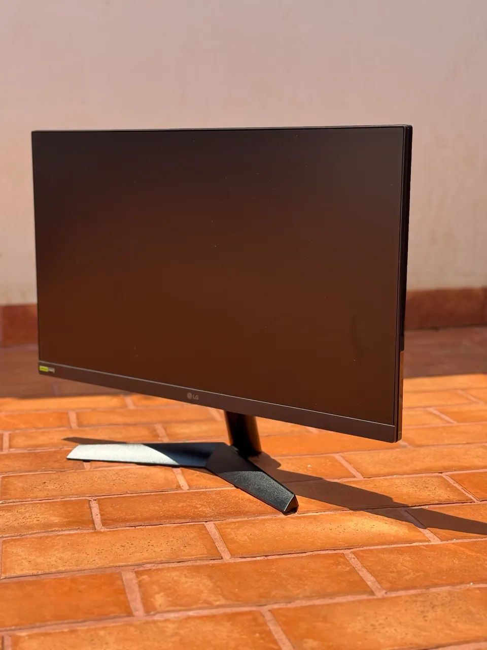 MONITOR LG ULTRAGEAR 180HZ ? 24 POLEGADAS