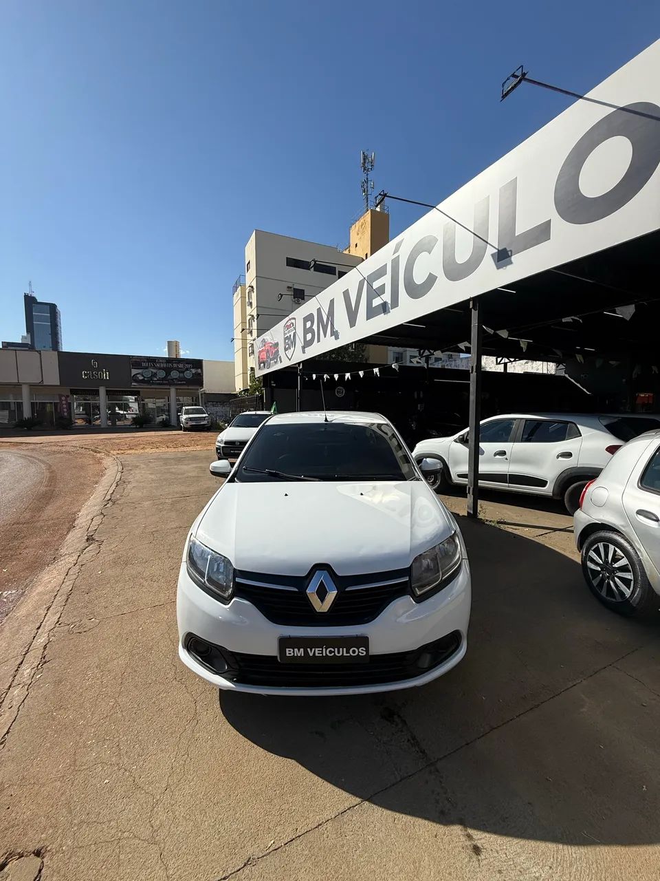 Renault Logan Expression Flex 1.0 12V 4P 2017 - Foto 4