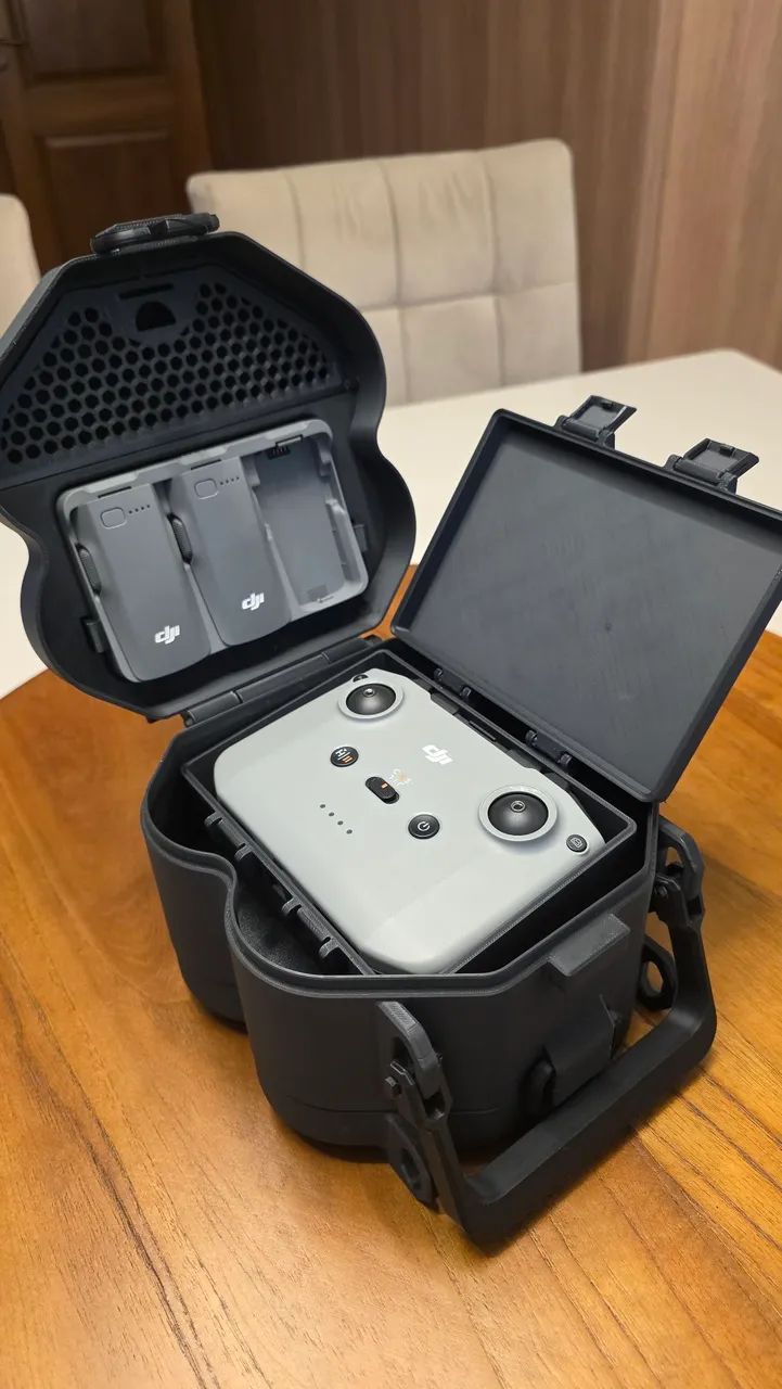 DJI Neo 2 Fly More Combo + 3 Baterias + Controle + Case - Impecável - Foto 2