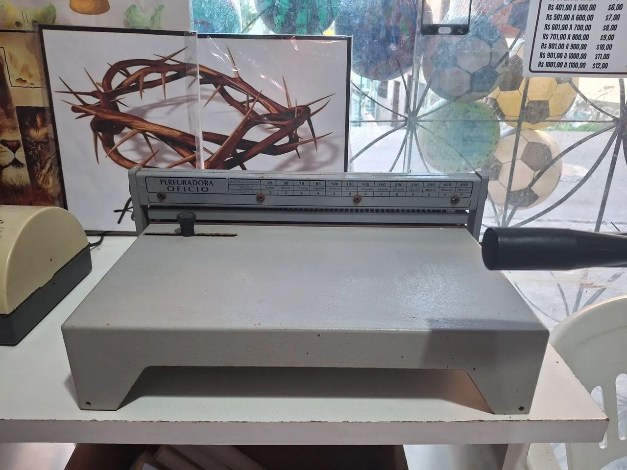 Perfuradora de oficio