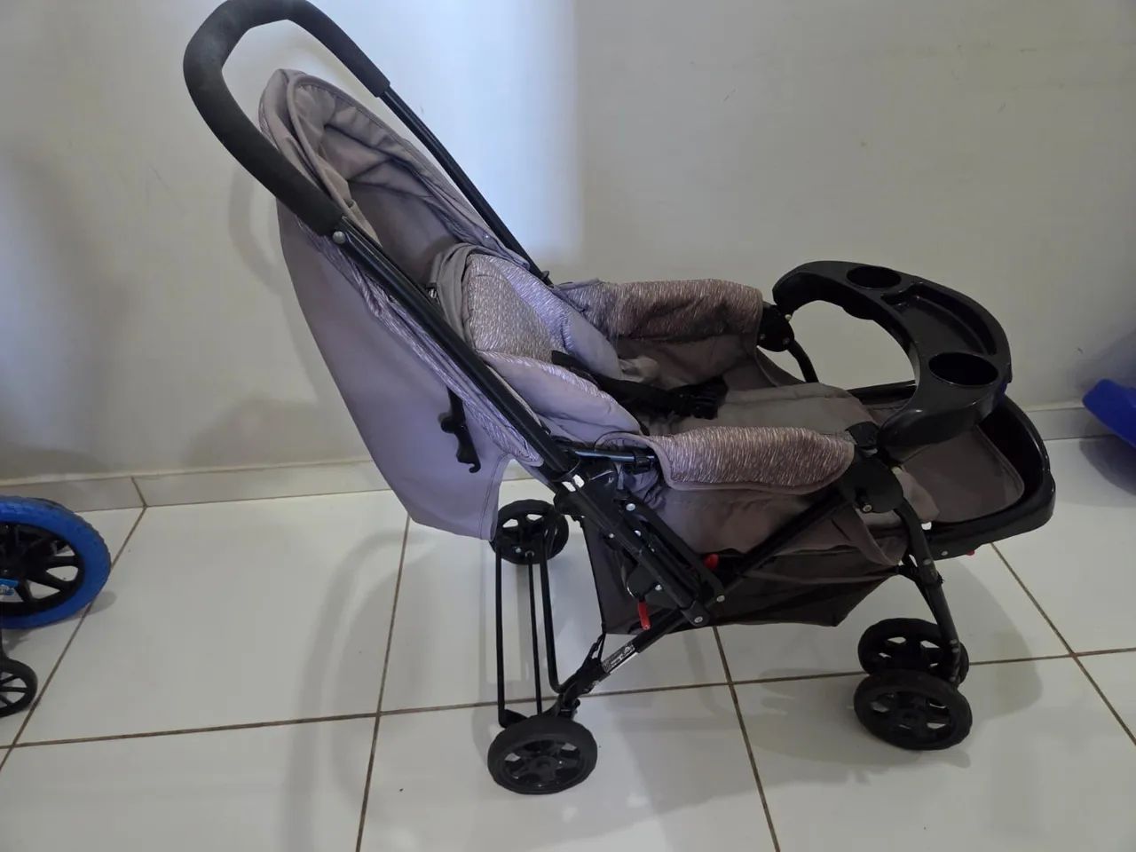 Vendo Carrinho de Bebê Cosco - Foto 4