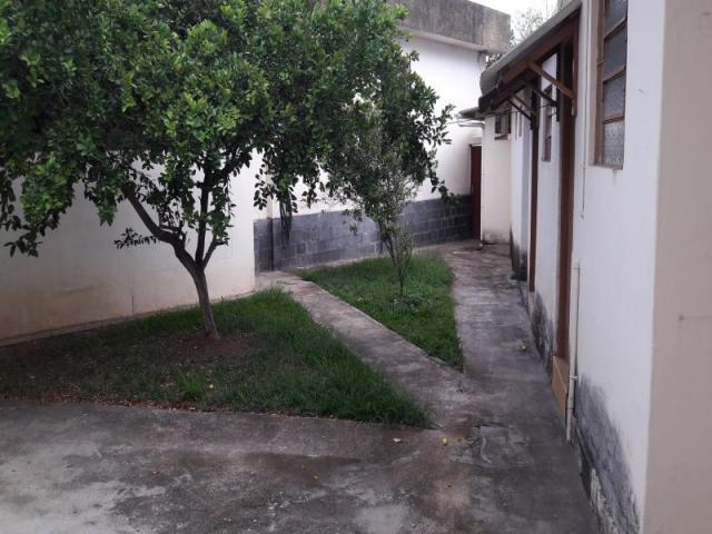 Casa com 04 quartos 02 vagas e ótima localização - Foto 18