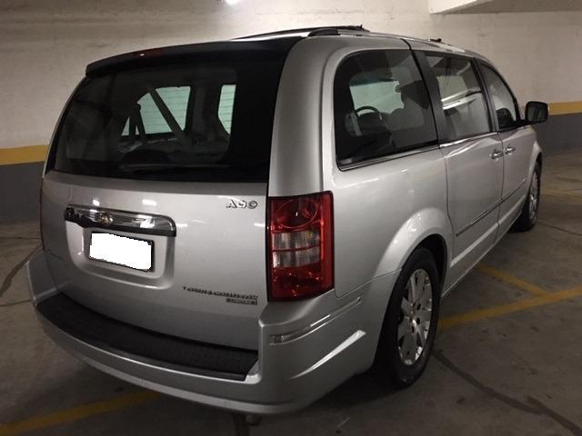 Chrysler town e country apenas 55.000 km blindada sem detalhes mais nova do Brasil - Foto 3