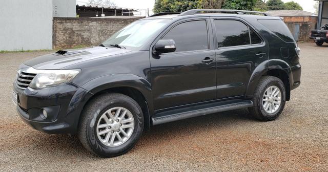 Hilux SW4 SRV 4X4 - 2012 - 7 Lugares