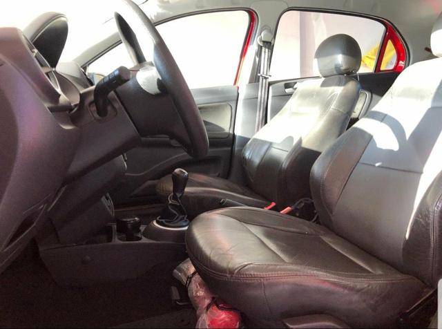 Lindo gol msi 1.6, carro top de linha, muito novo para pessoas exigentes - Foto 10