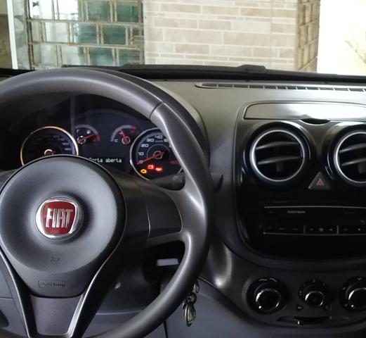 Vende-se ou trocasse um Palio Attractive 1.0 ano 2016/16 - Foto 5