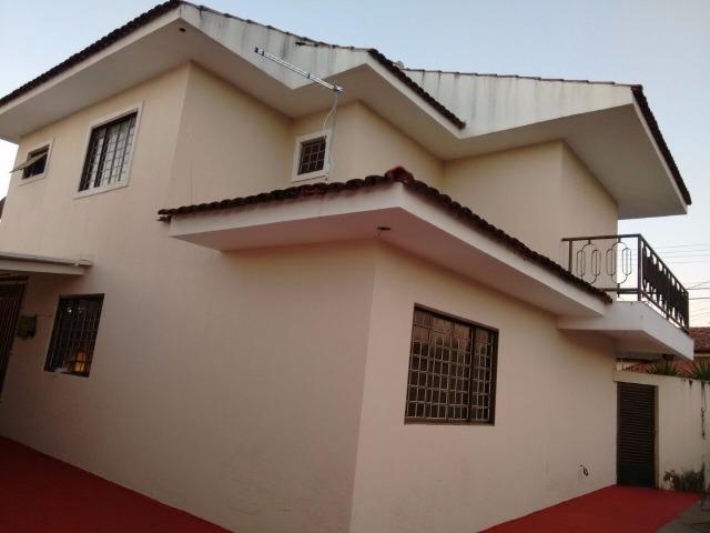 Casa comercial naRua C 185 próximo Hospital Promed - Foto 2