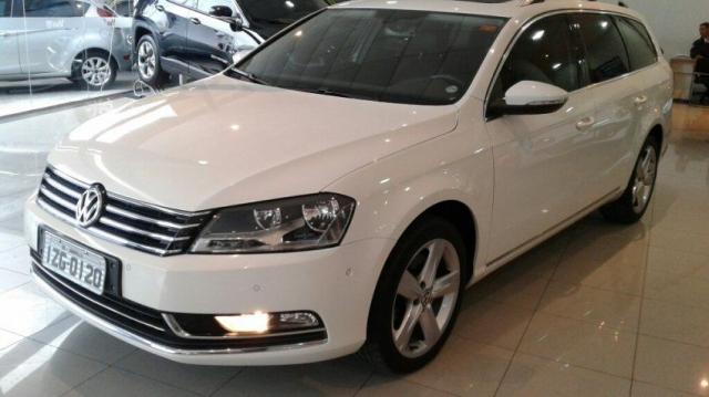 VOLKSWAGEN PASSAT VARIANT 2.0 TSI TIP Branco 2013/2014 - Foto 2