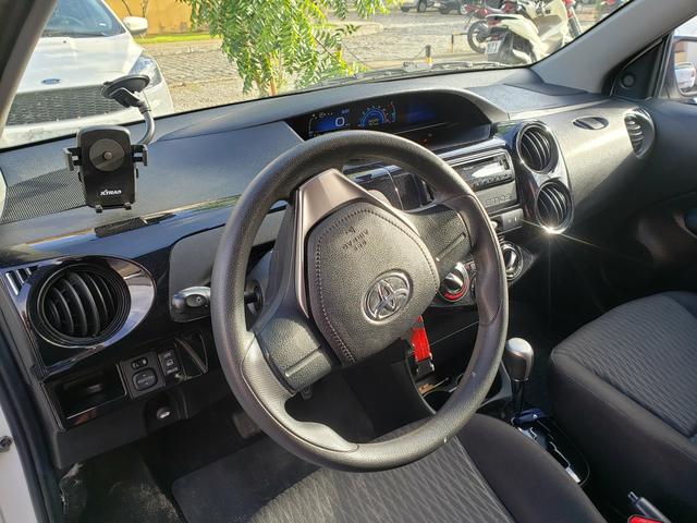 Etios X sedã automático 2017 - Foto 4