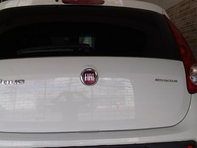 Vende-se ou trocasse um Palio Attractive 1.0 ano 2016/16 - Foto 2