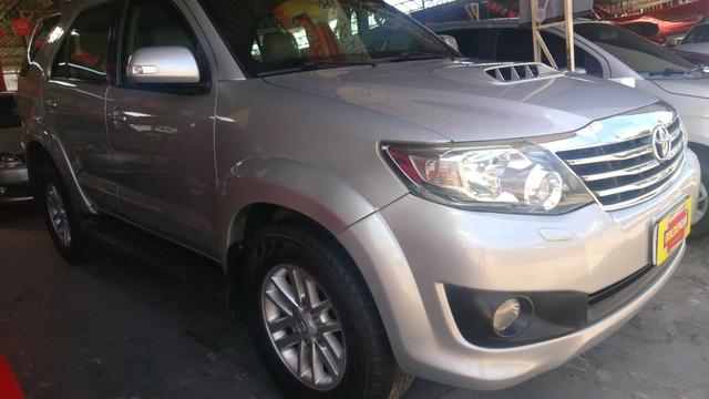 Hilux SW4 4x4 7 lugares automática Blindada Disel 3.0 completa ligue * luciana - Foto 2