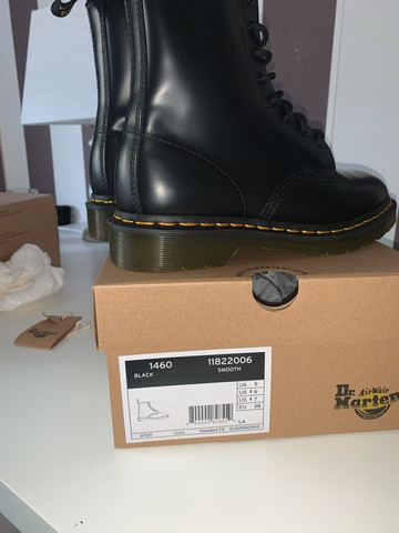 olx dr martens