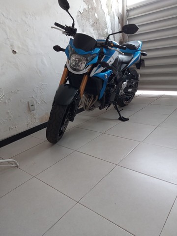 SUZUKI GSR 750 ZA ANO 2016 -2016