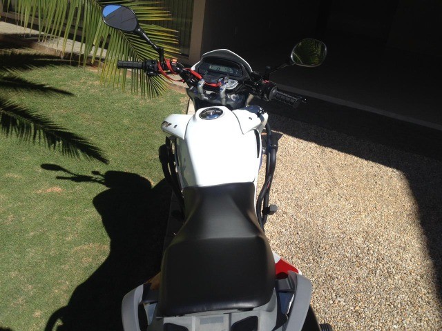 VENDO HONDA FALCON ANO 2015, SEGUNDO DONO, COM 26.500 KM, TODA ORIGINAL.