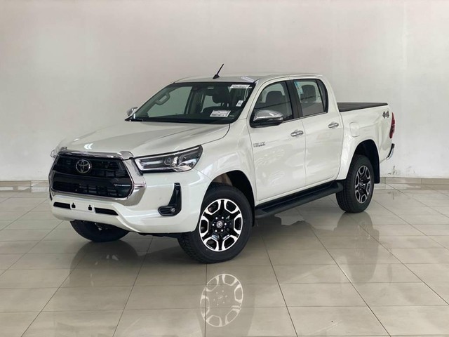 TOYOTA HILUX CD SRX 4X4 2.8 TDI 16V DIESEL AUT.