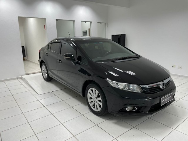 CIVIC LXR 2.0 2014