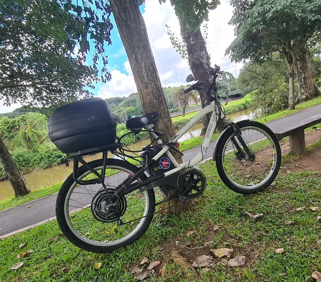 Vendo moto de trilha 10x sem juros - Esportes e ginástica - Cajuru