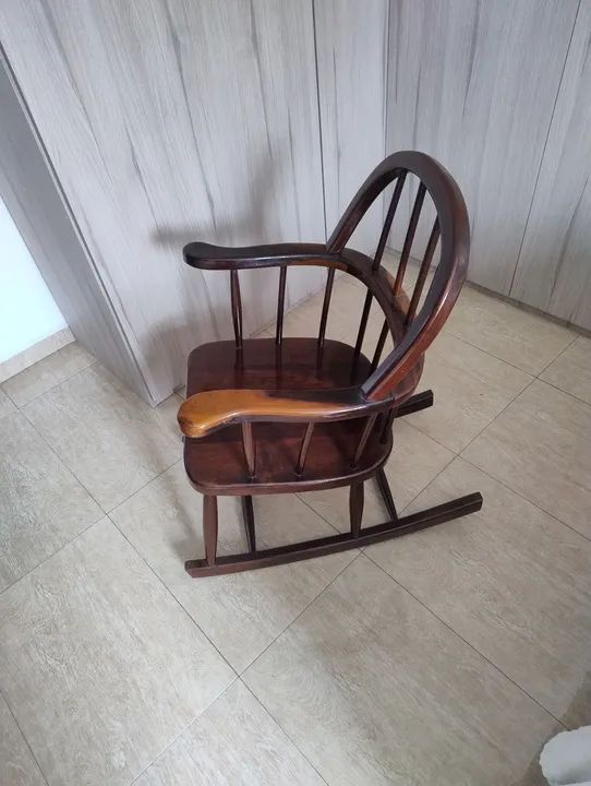 Cadeira de Balanço  - Foto 4