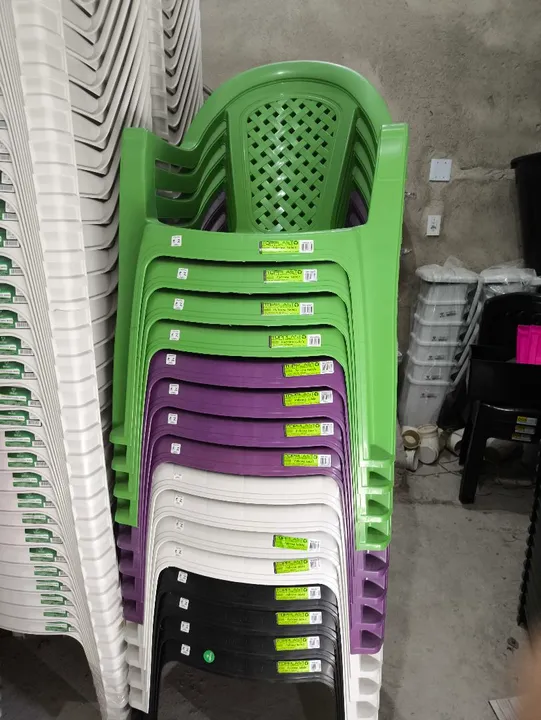 Cadeira de plástico