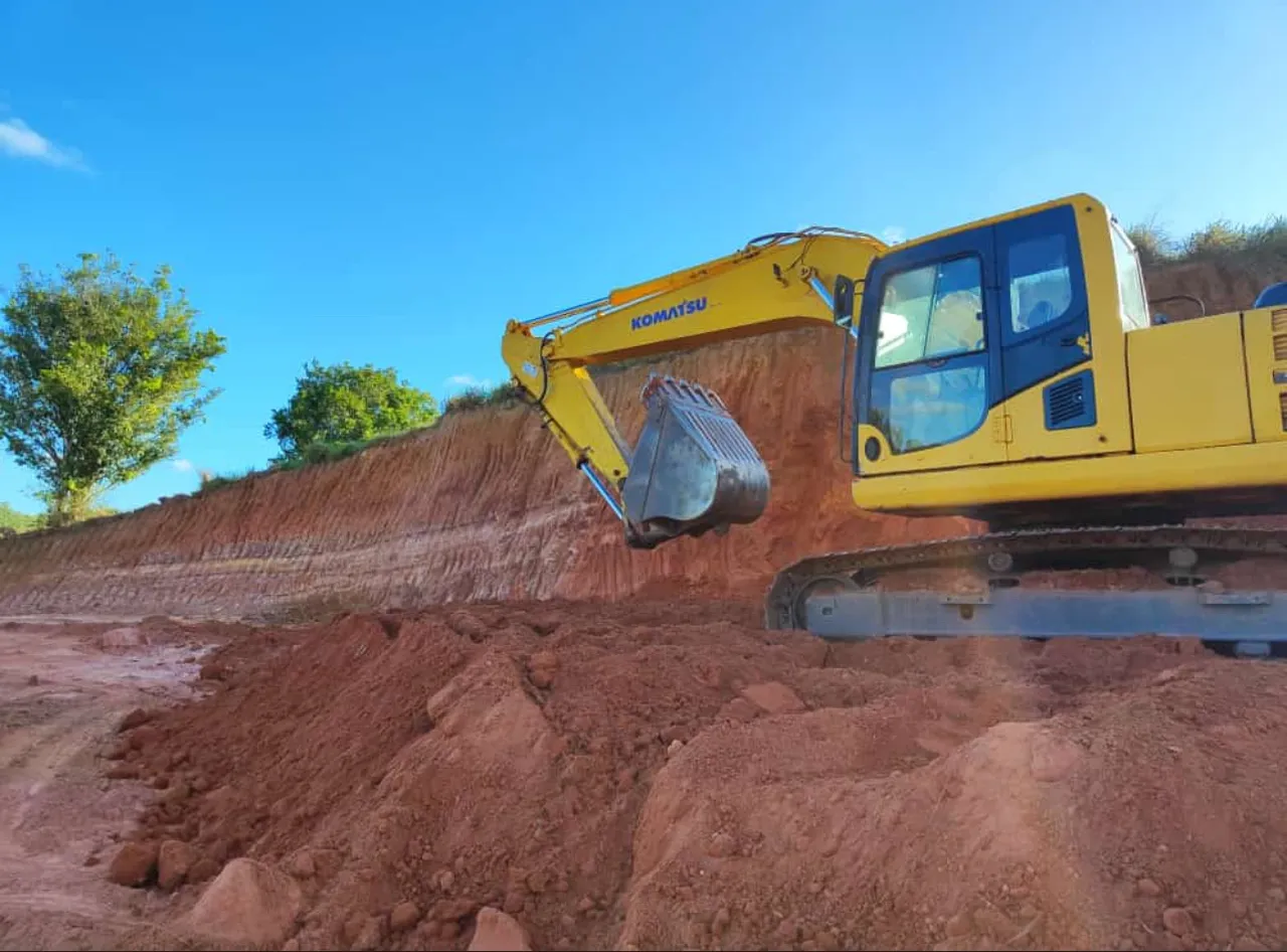 Conjunto de máquinas para construção