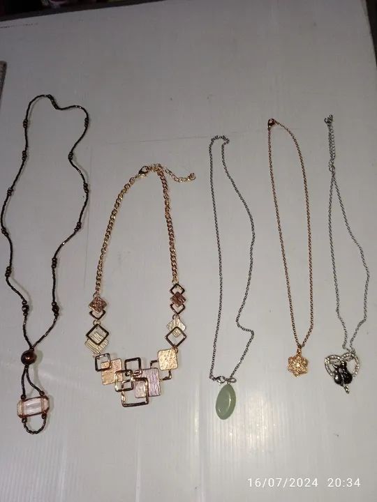 Colares femininos. Bijuterias de ótima qualidade. Kit com 5 peças. - Foto 6