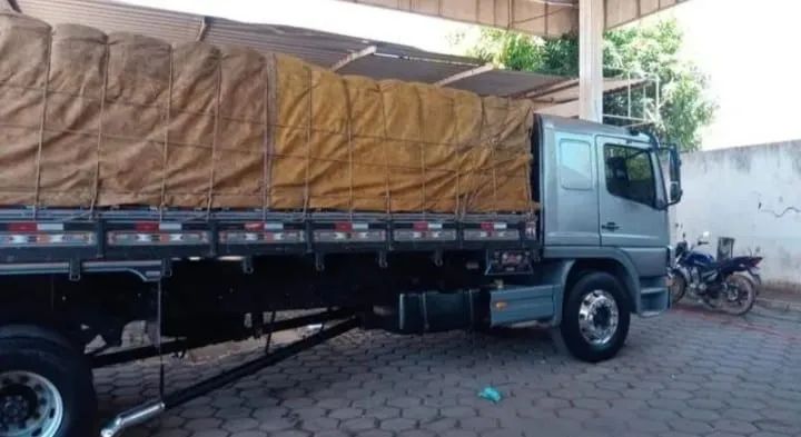 MB Atego 2425 - Ano 2012 - Foto 4