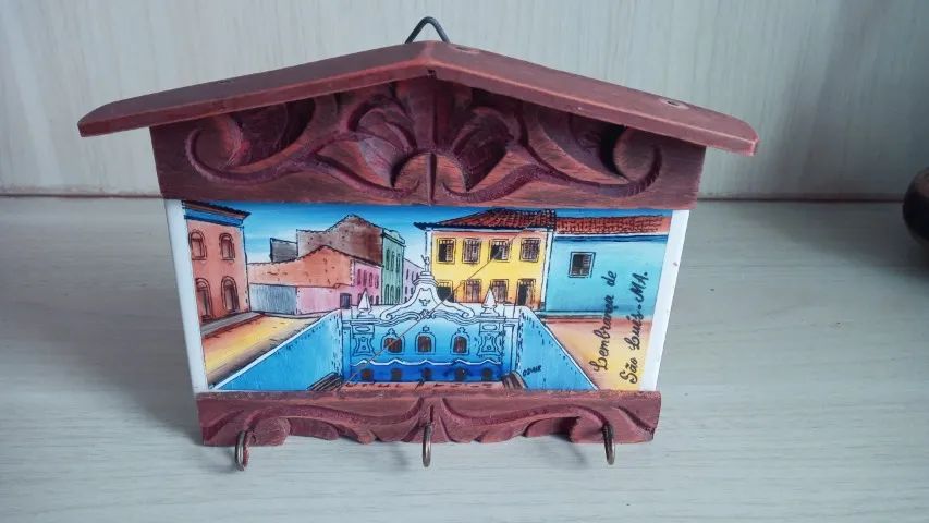 Porta Chaves  Rústico Quadro em Azulejo Madeira Maranhão perfeito.  