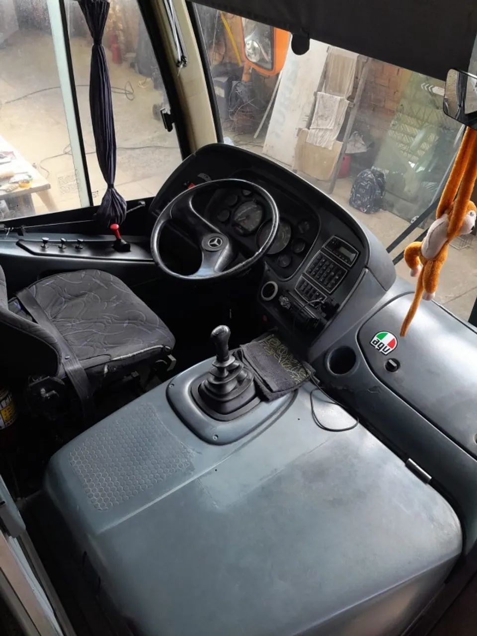 G7 900 MBB, 47 lugares , com ar - Foto 8