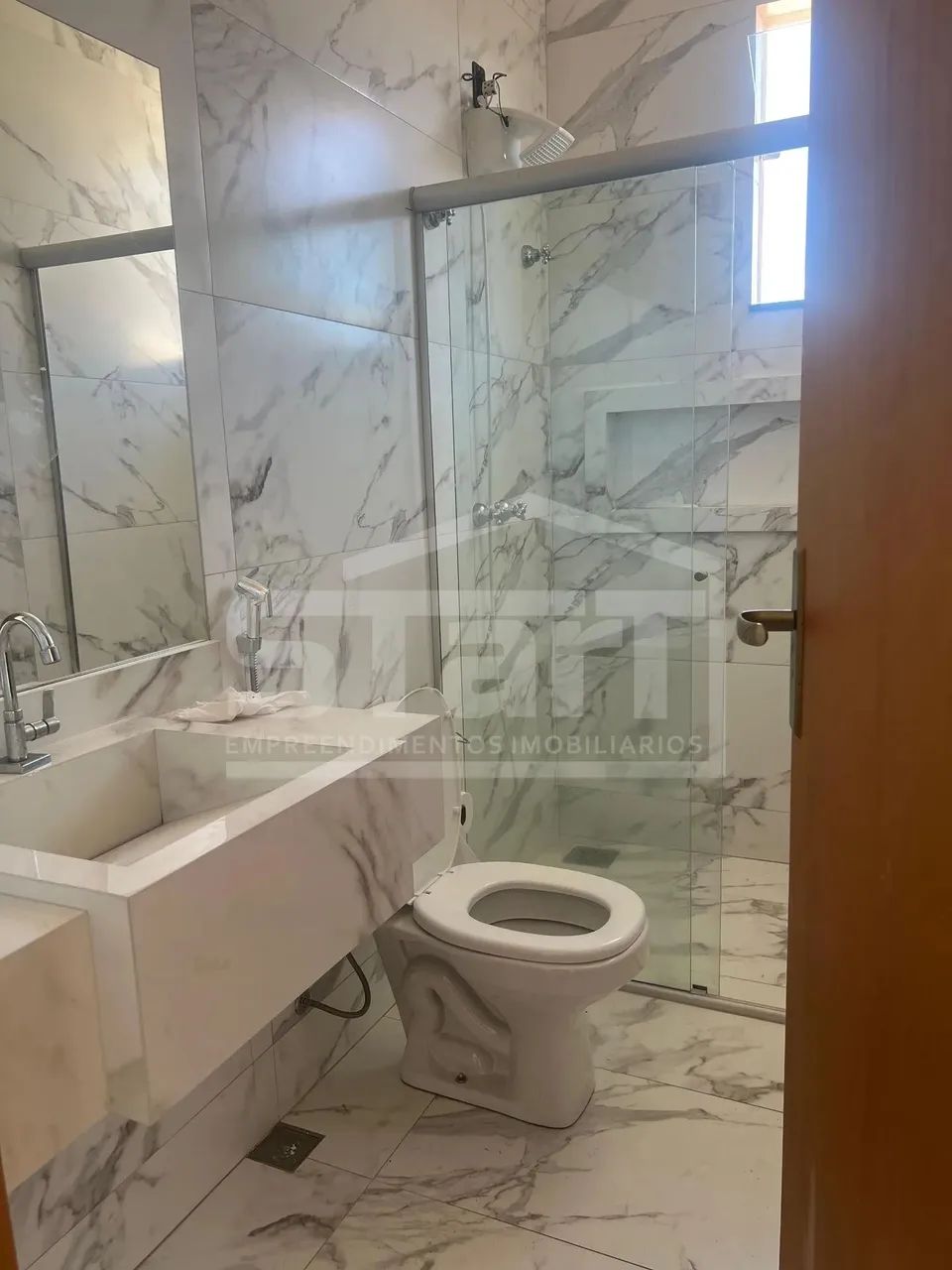 Linda Casa para locação por R 3.700,00 mês - no Bairro Centro  Lagoa Santa - Foto 4