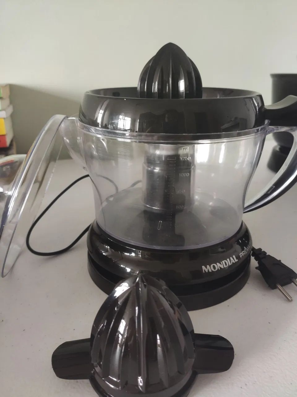 Espremedor de laranja mondial Premium novo - Foto 3